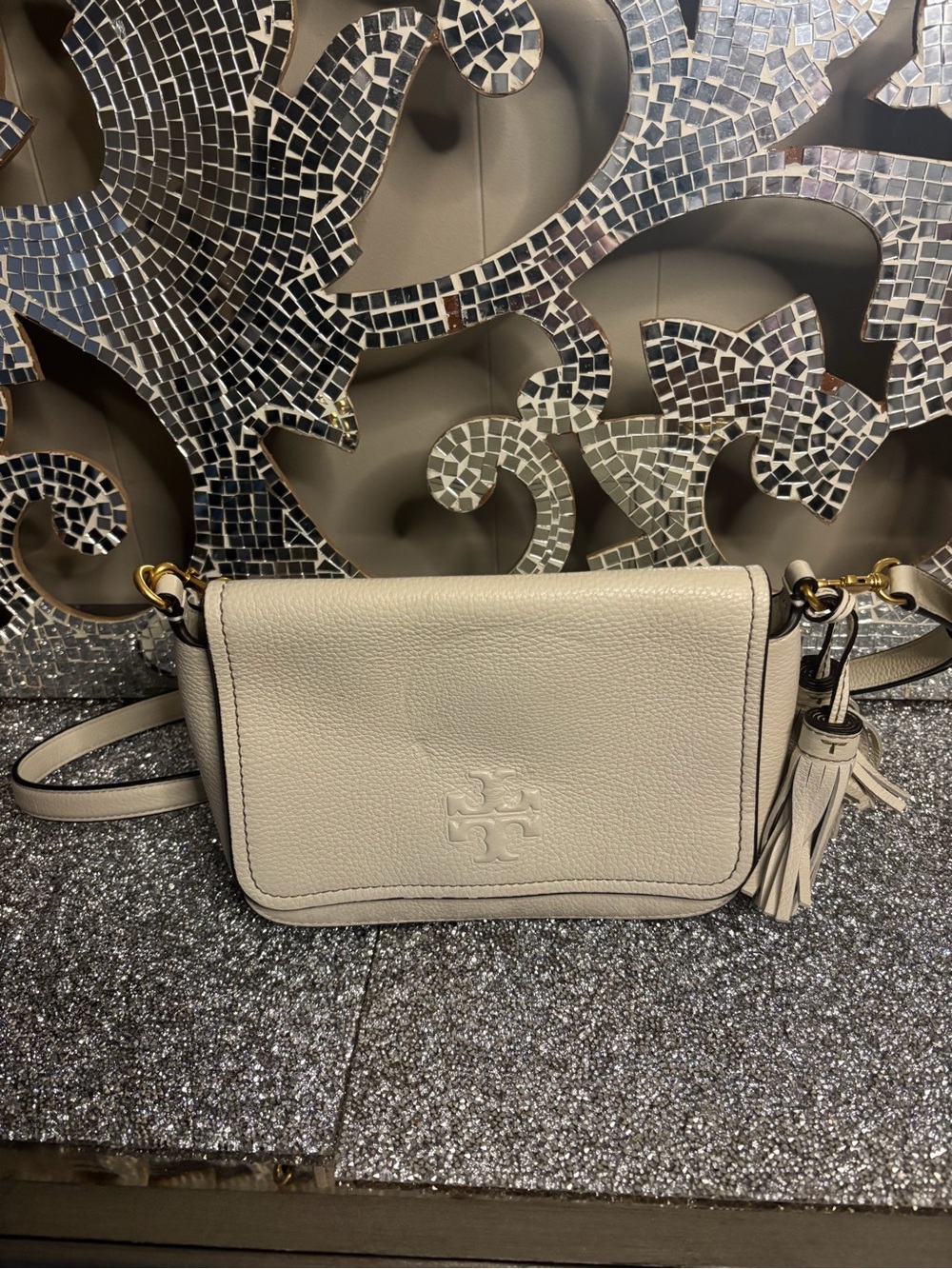 🌟Tory Burch Beige Leather Crossbody Bag with Tassel‎